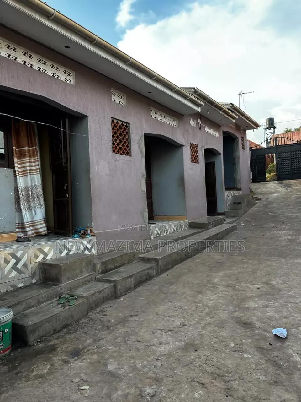 5bdrm House in Matuga Town, Central Division for sale