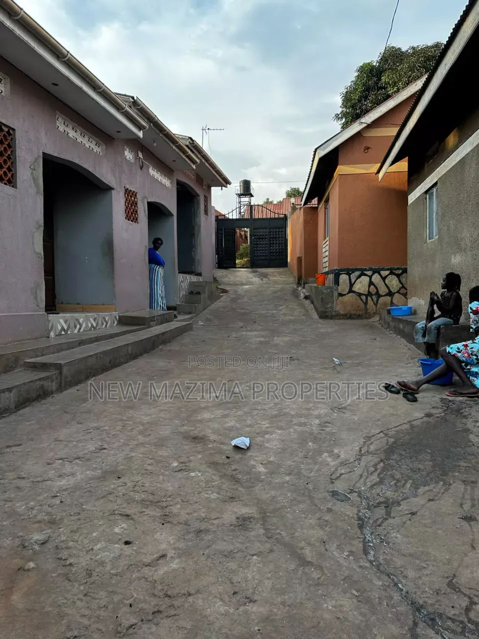 5bdrm House in Matuga Town, Central Division for sale