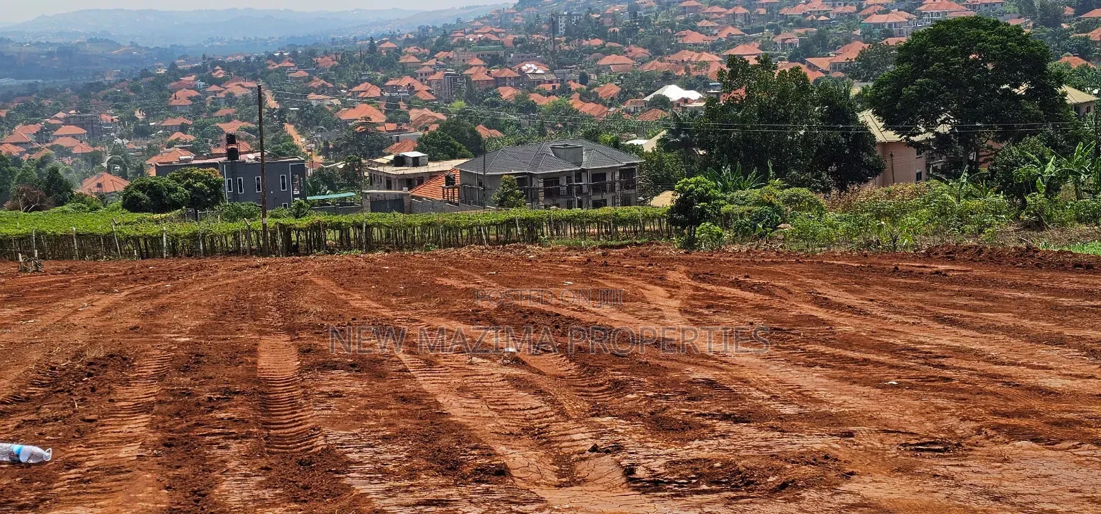 Akhright New Estate With Plots to Equivalent 100ftx50ft With Title