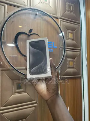 New Apple iPhone 15 Pro 256 GB Black