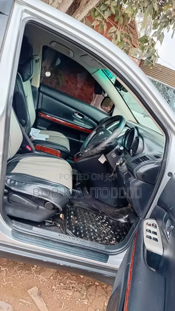 Toyota Harrier 2009 Silver