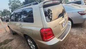 Toyota Kluger 2003 Gold
