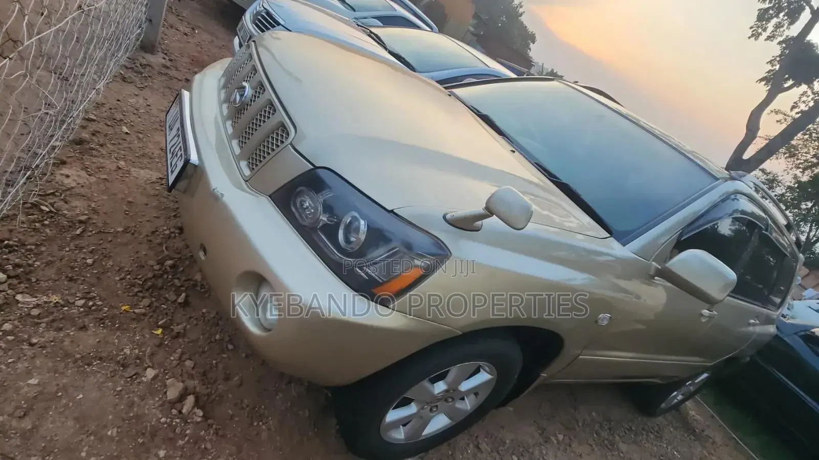 Toyota Kluger 2003 Gold