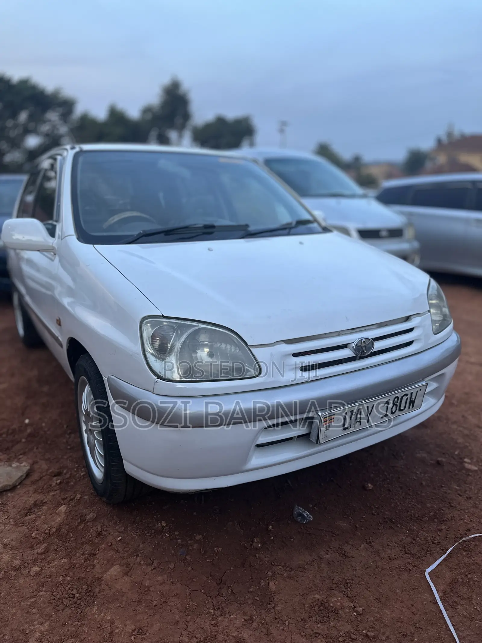 Toyota Raum 1998 White