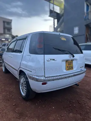 Toyota Raum 1998 White