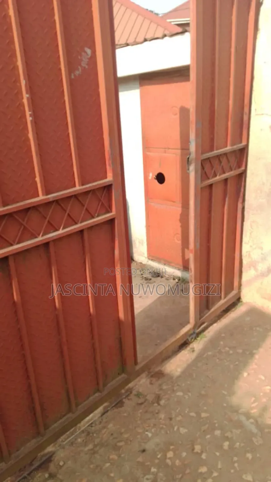 3bdrm Room & Parlour in Bukerere, Goma for rent