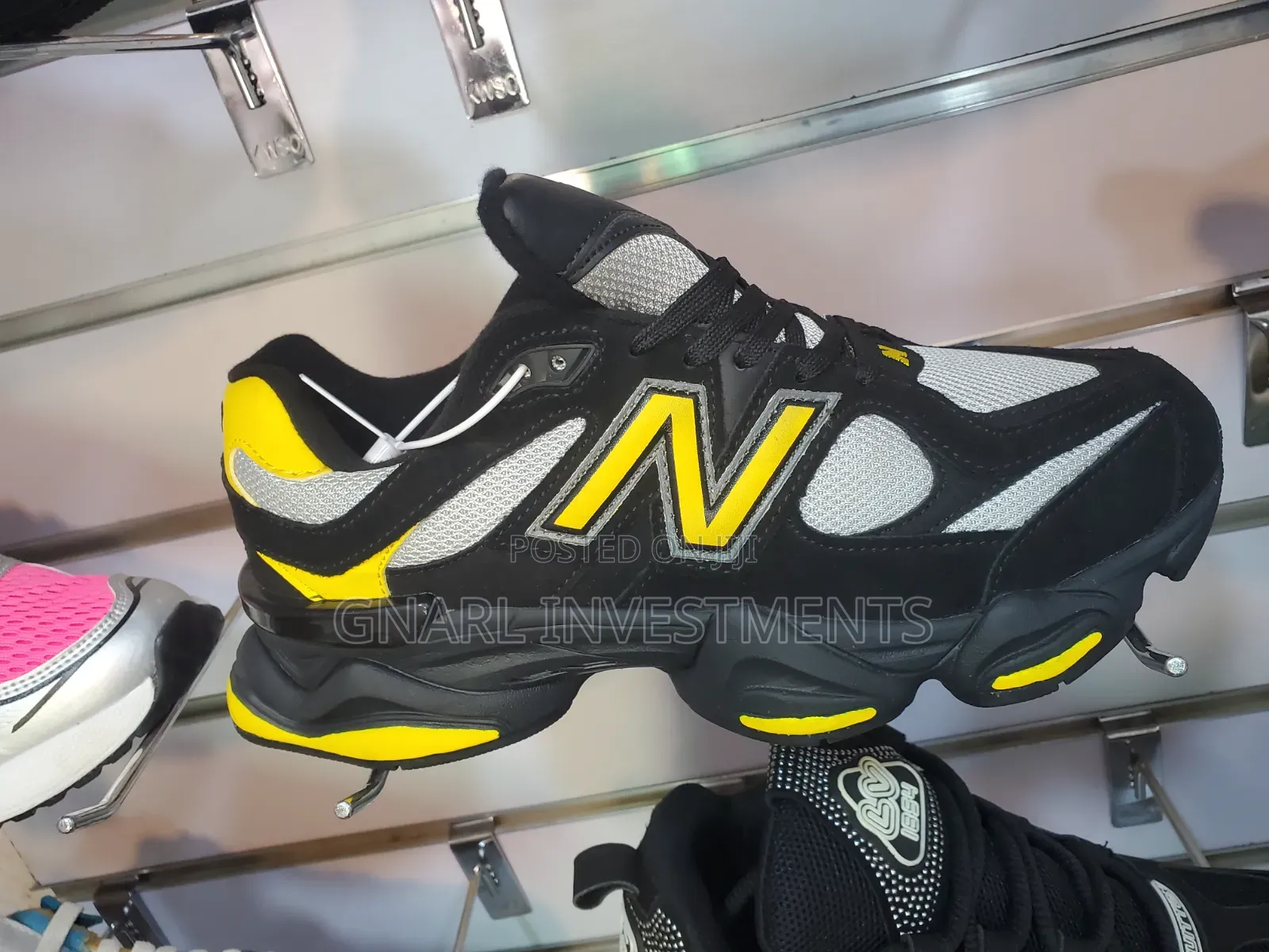 Converse / Sneakers Shoes New Balance 9060