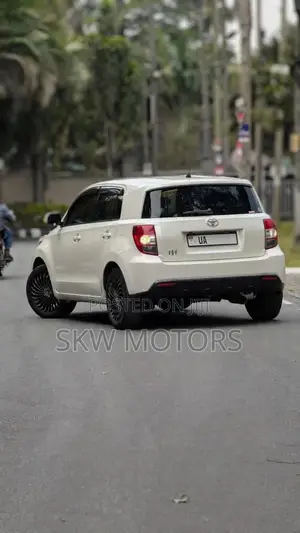 Toyota IST 2010 White