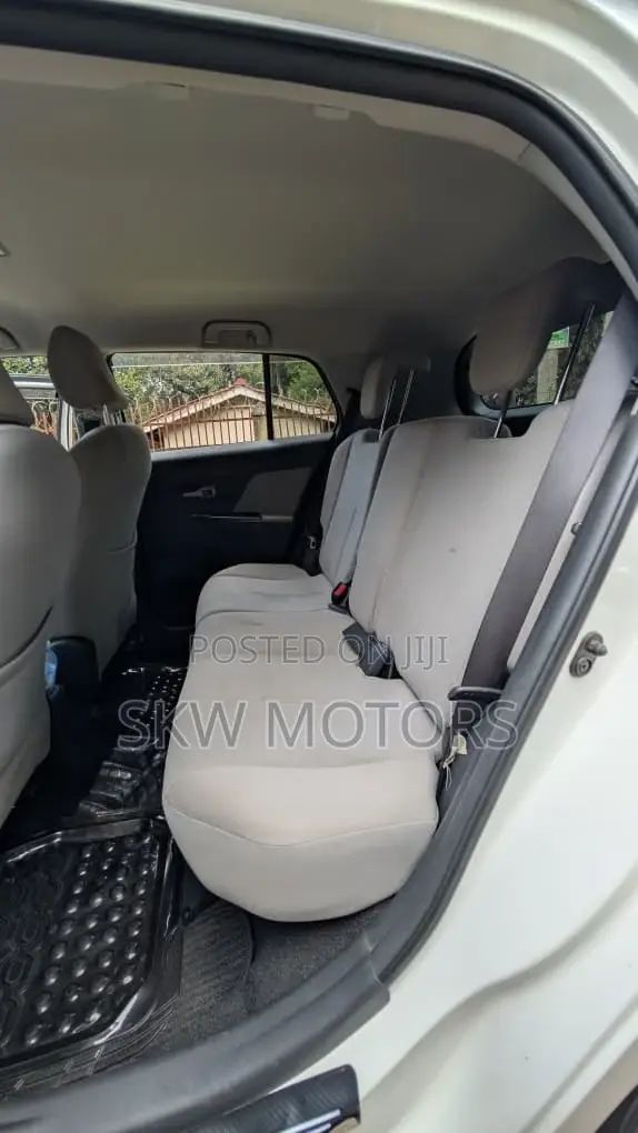 Toyota IST 2010 White