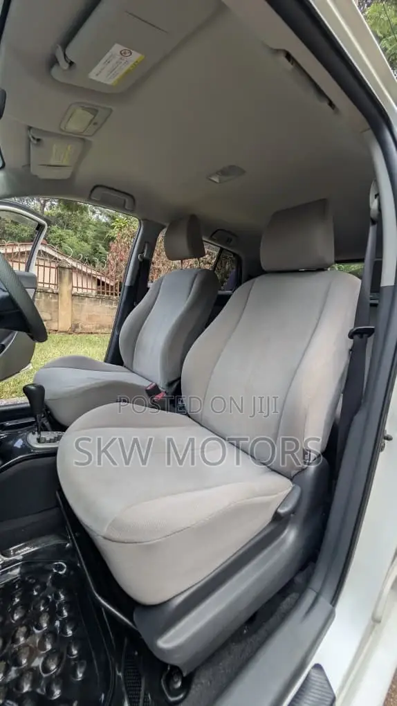 Toyota IST 2010 White
