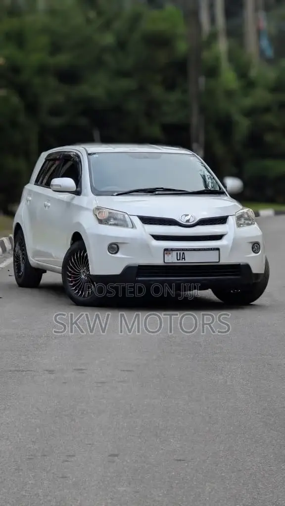 Toyota IST 2010 White