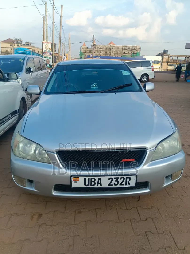 Toyota Altezza 2011 Silver