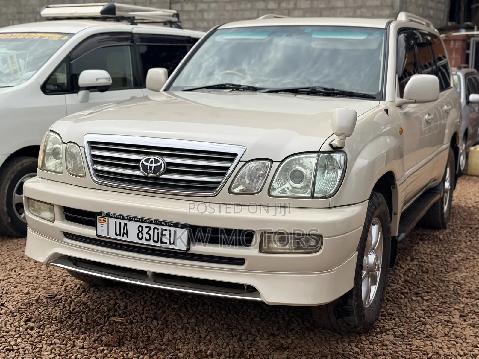 Toyota Land Cruiser Cygnus 4.7 2007 Beige