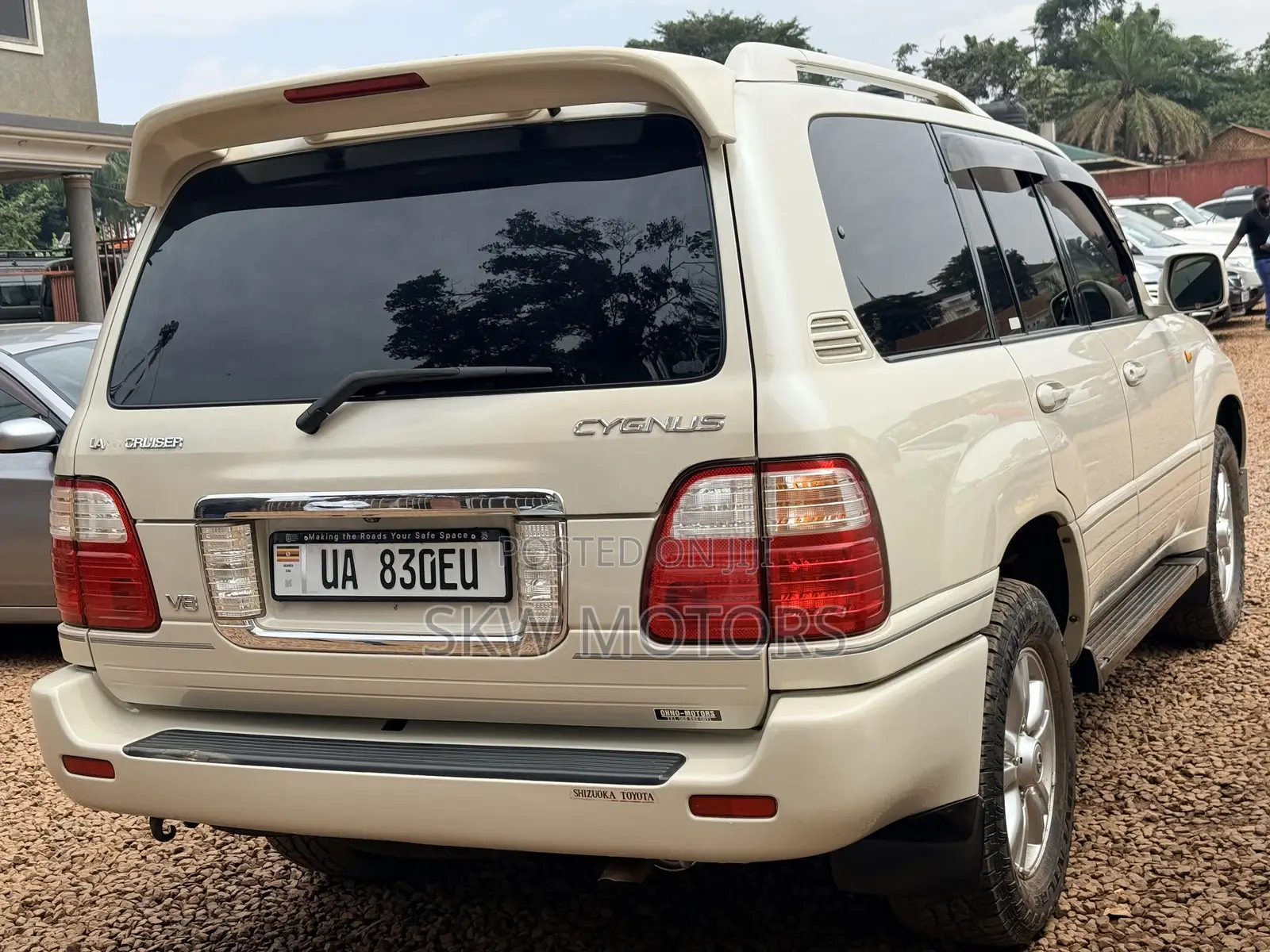 Toyota Land Cruiser Cygnus 4.7 2007 Beige