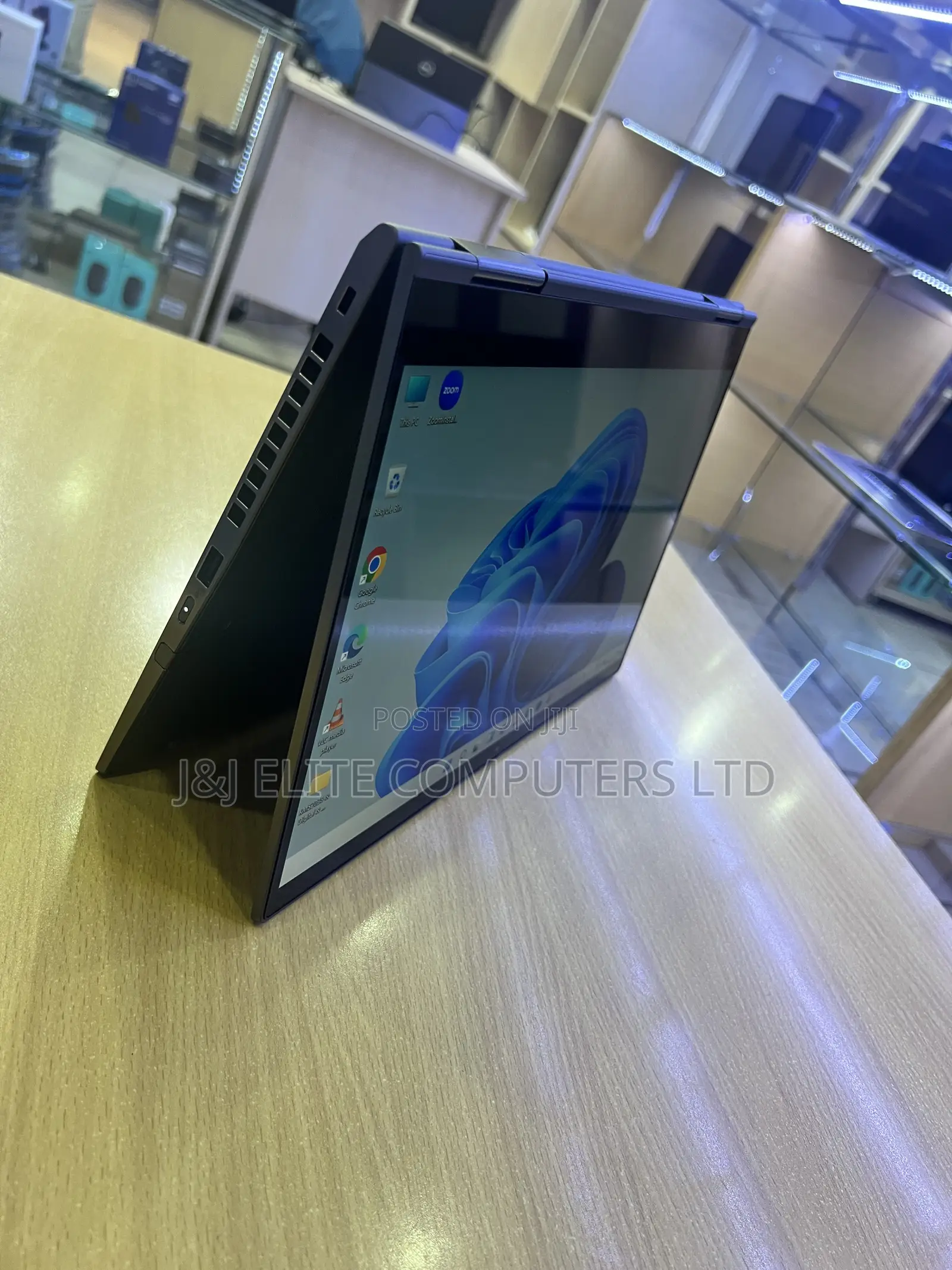New Laptop Lenovo ThinkPad X1 Yoga 16GB Intel Core i7 SSD 512GB