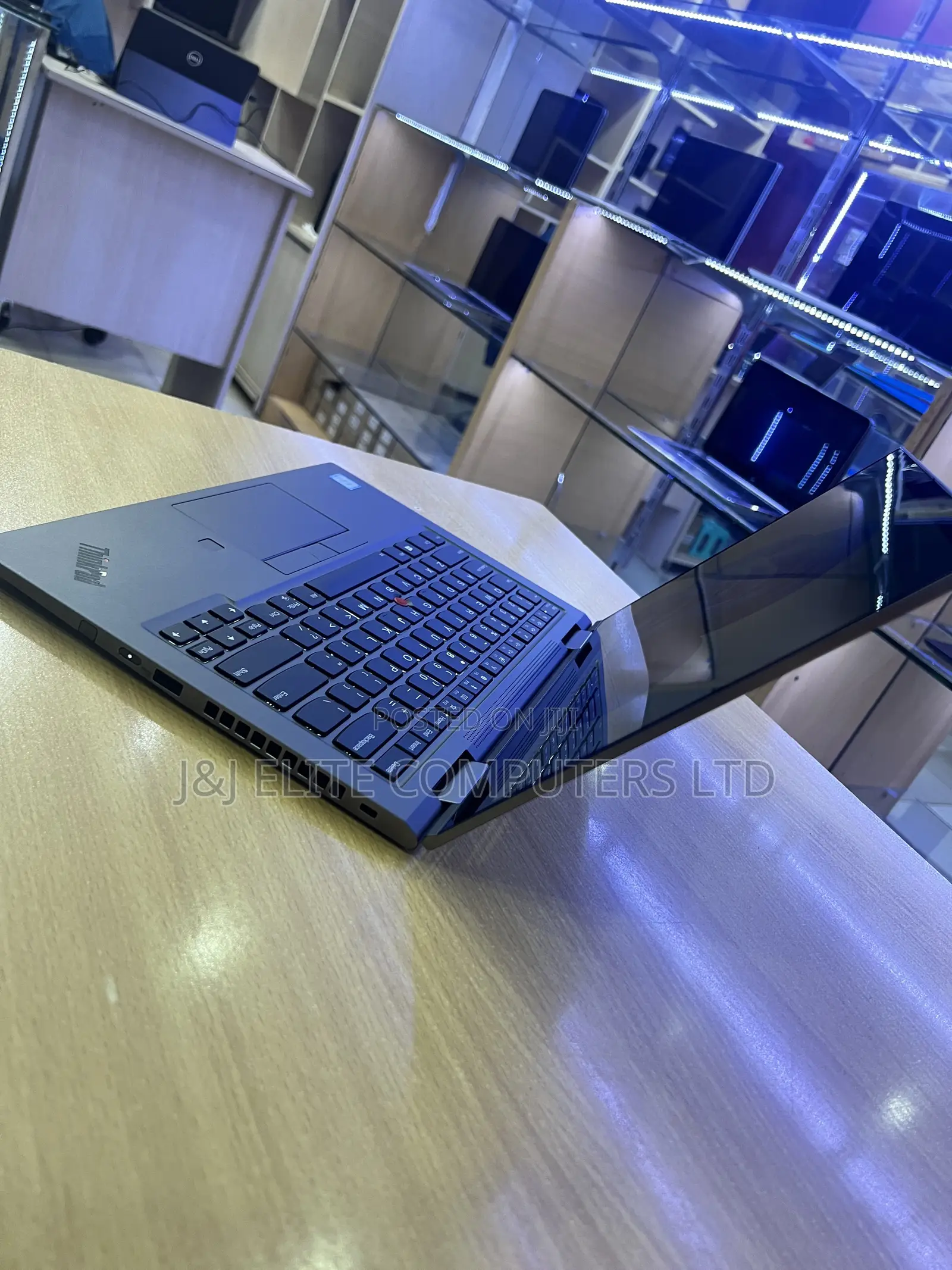 New Laptop Lenovo ThinkPad X1 Yoga 16GB Intel Core i7 SSD 512GB