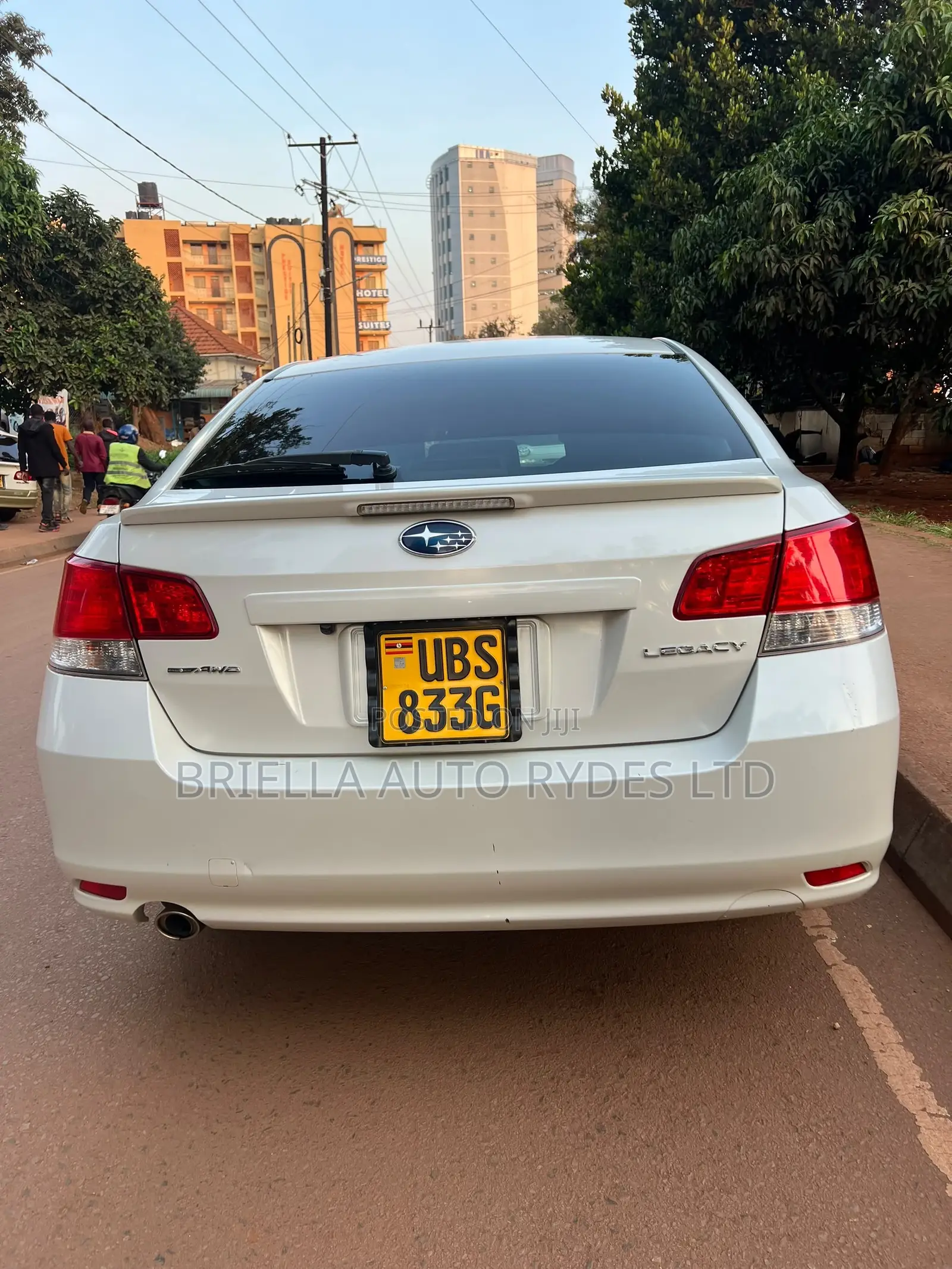 Subaru Legacy 2010 White
