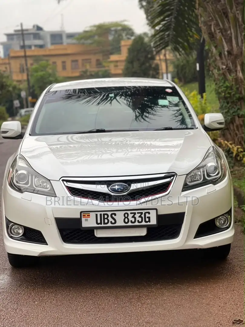 Subaru Legacy 2010 White