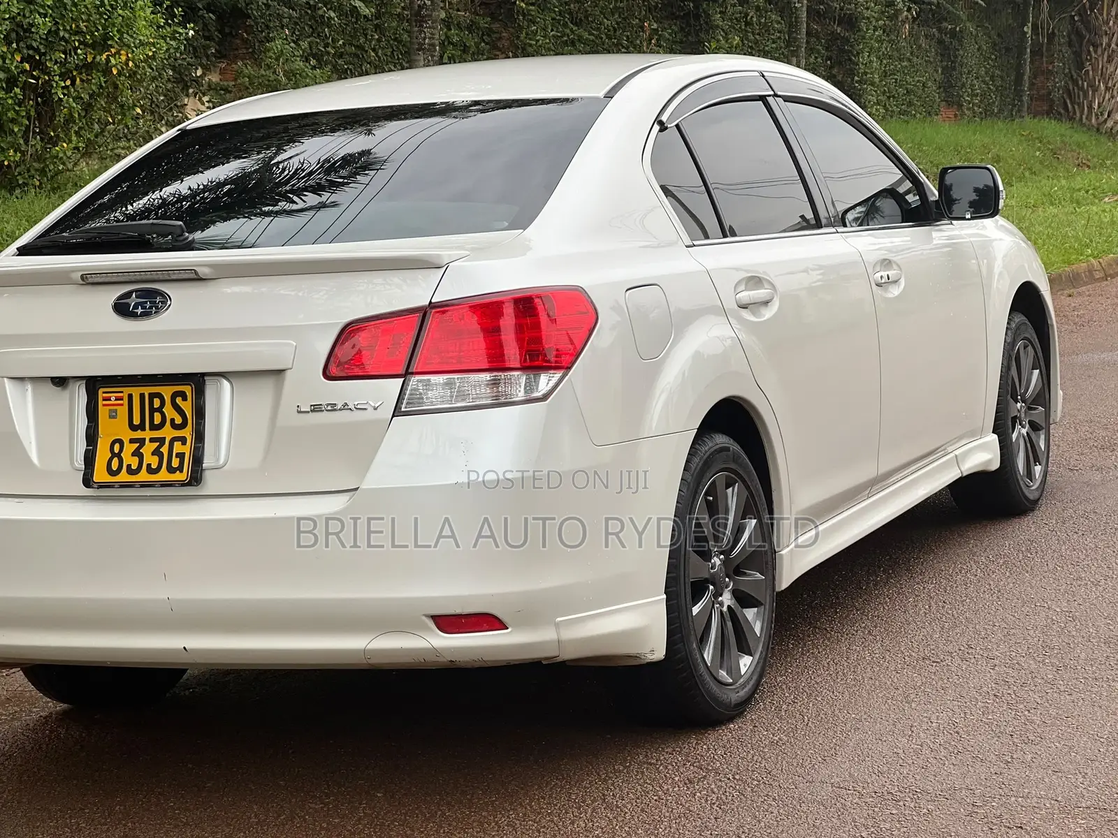 Subaru Legacy 2010 White