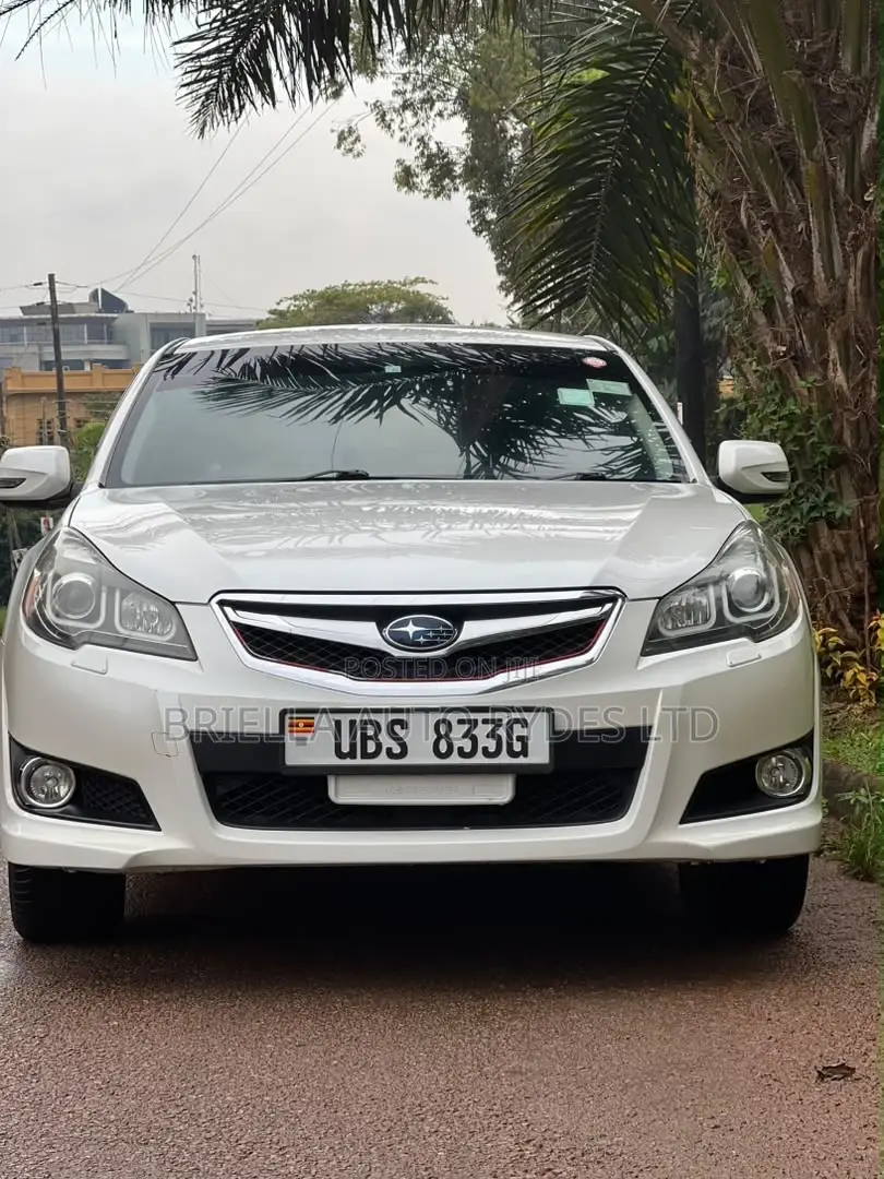 Subaru Legacy 2010 White