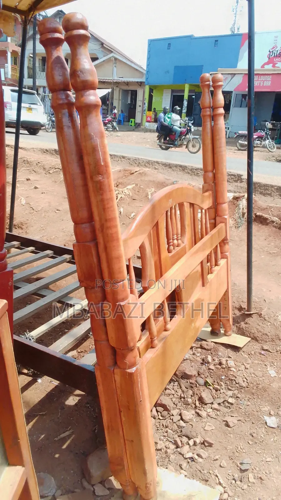 4by6 Wooden Bed in Good State Available for Sale