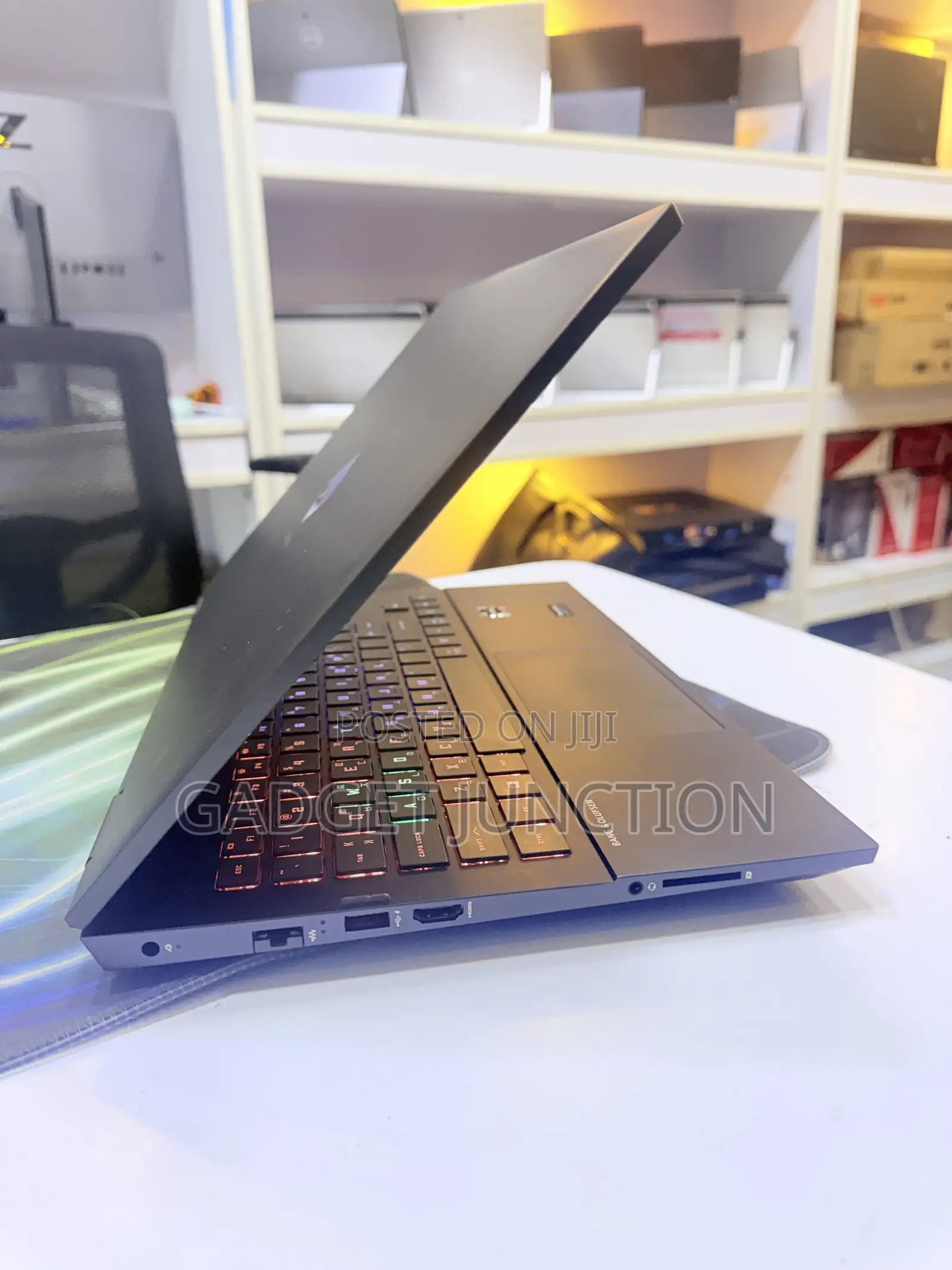 New Laptop HP Omen 15 16GB AMD Ryzen 5 SSD 1T