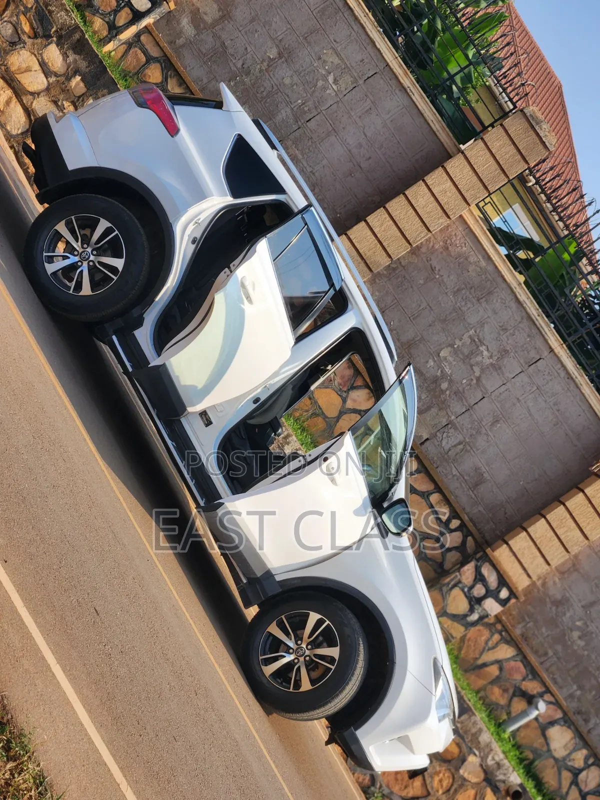 Toyota RAV4 2016 White