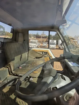 Fuso Fighter Mignon Crane Truck