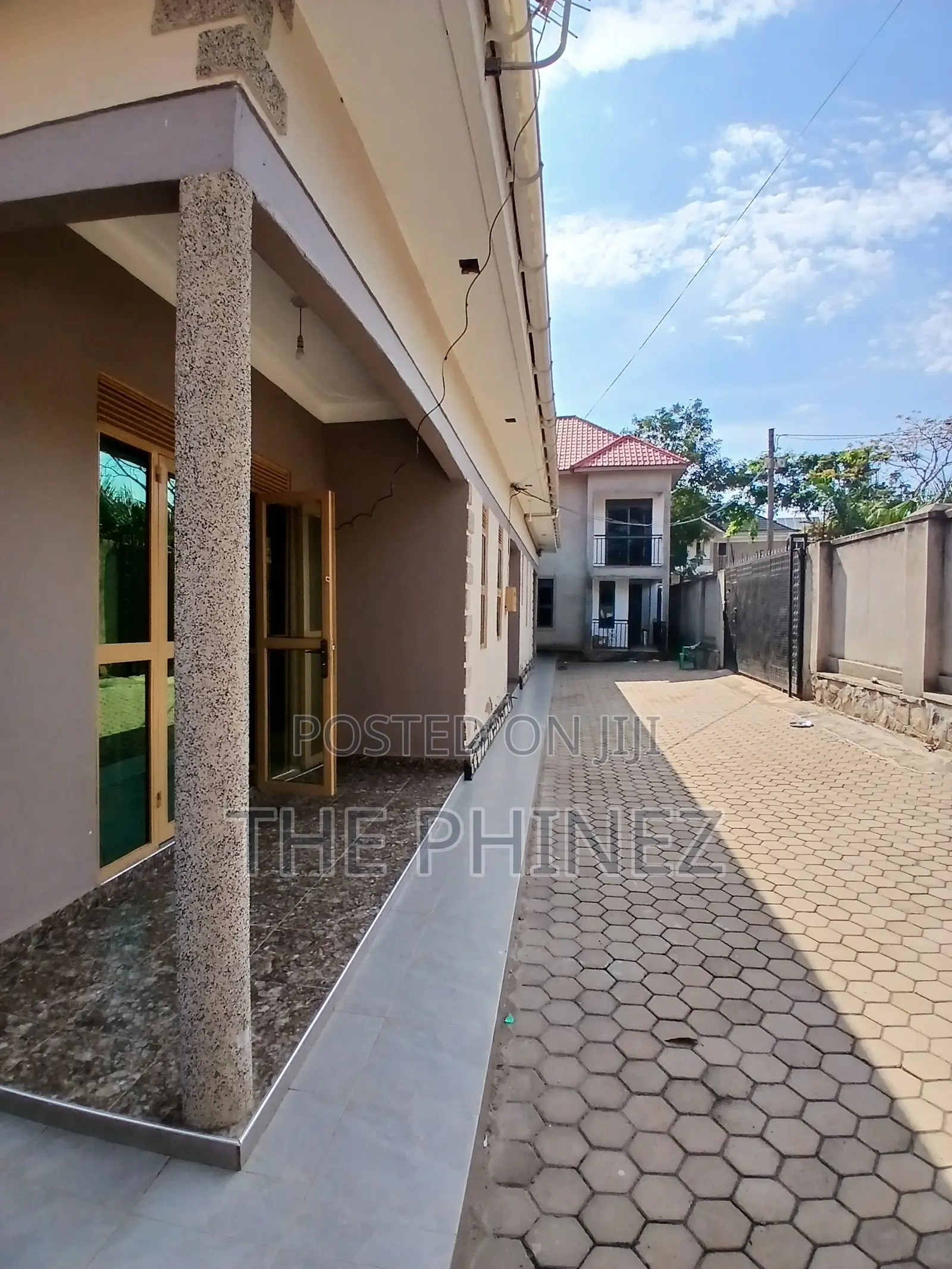 Furnished 2bdrm House in Joogo, Call:, Goma for rent