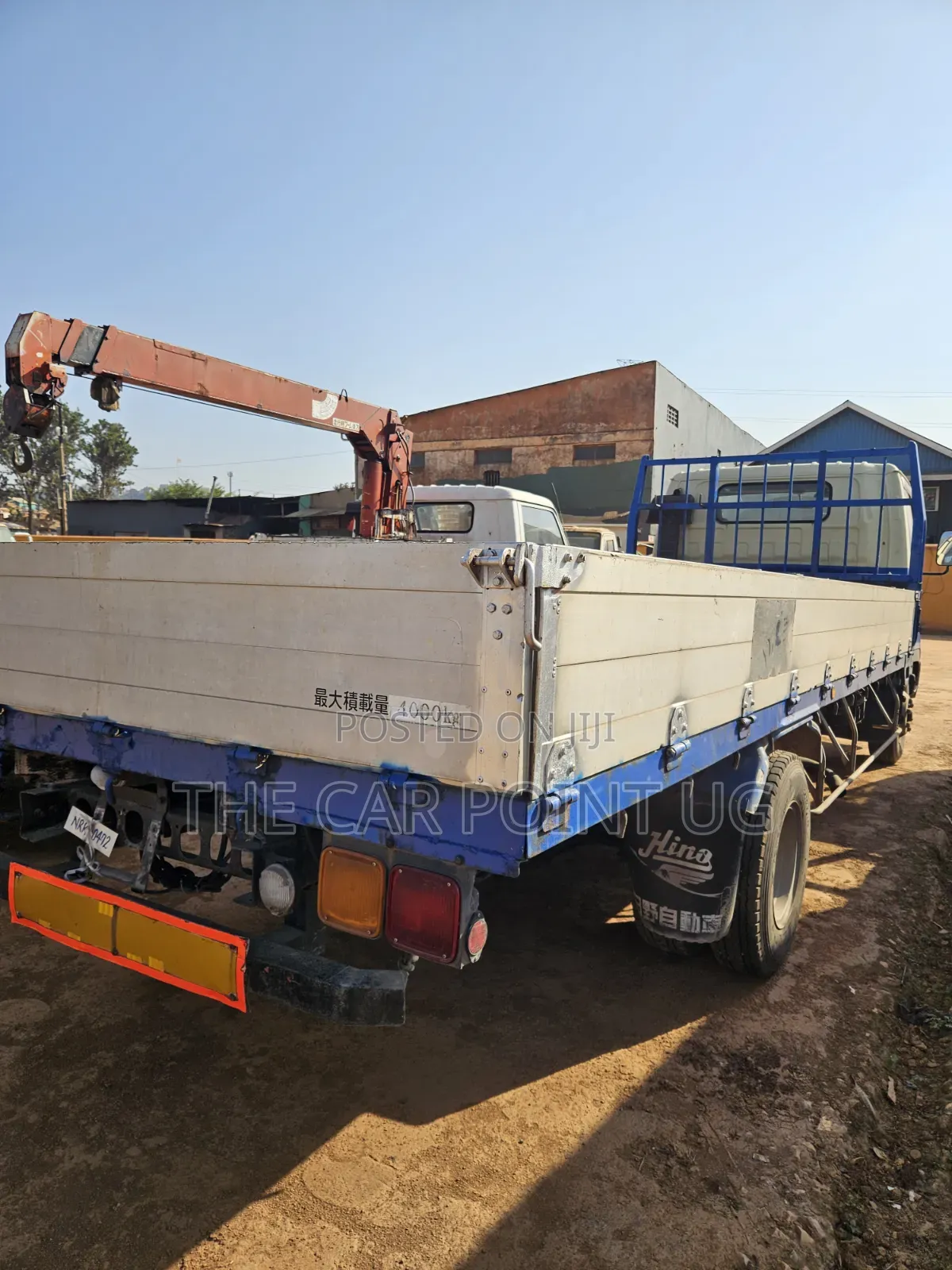 Isuzu Truck Long Chasis Blue