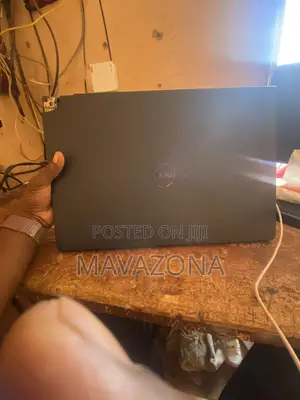 Laptop Dell Latitude 7400 4GB Intel Core i3 SSD 256GB
