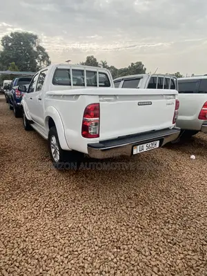 Toyota Hilux 2.5 D-4D SRX 2008 White