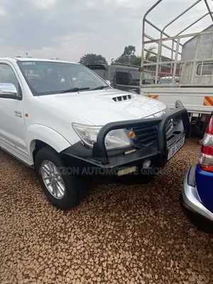 Toyota Hilux 2.5 D-4D SRX 2008 White