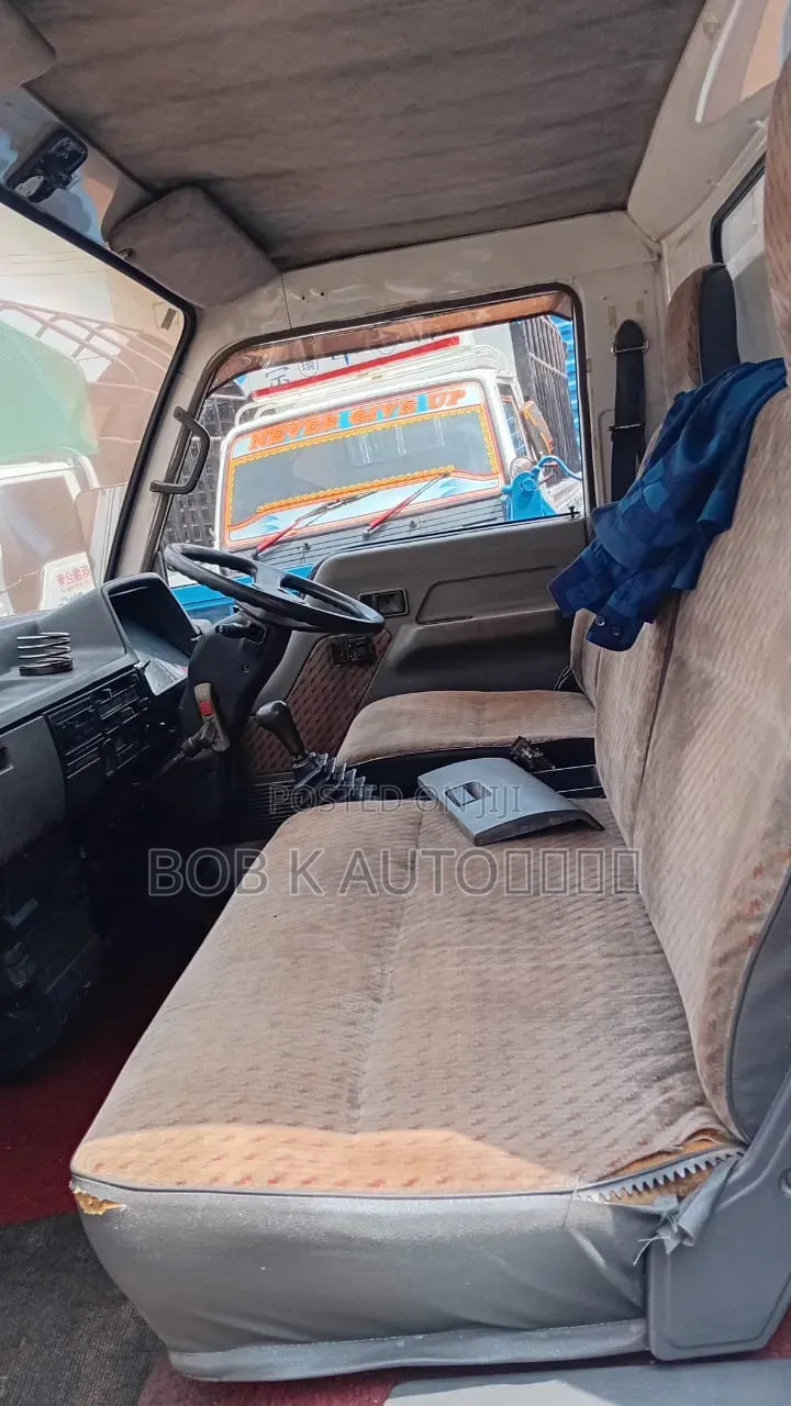 Mitsubishi Canter