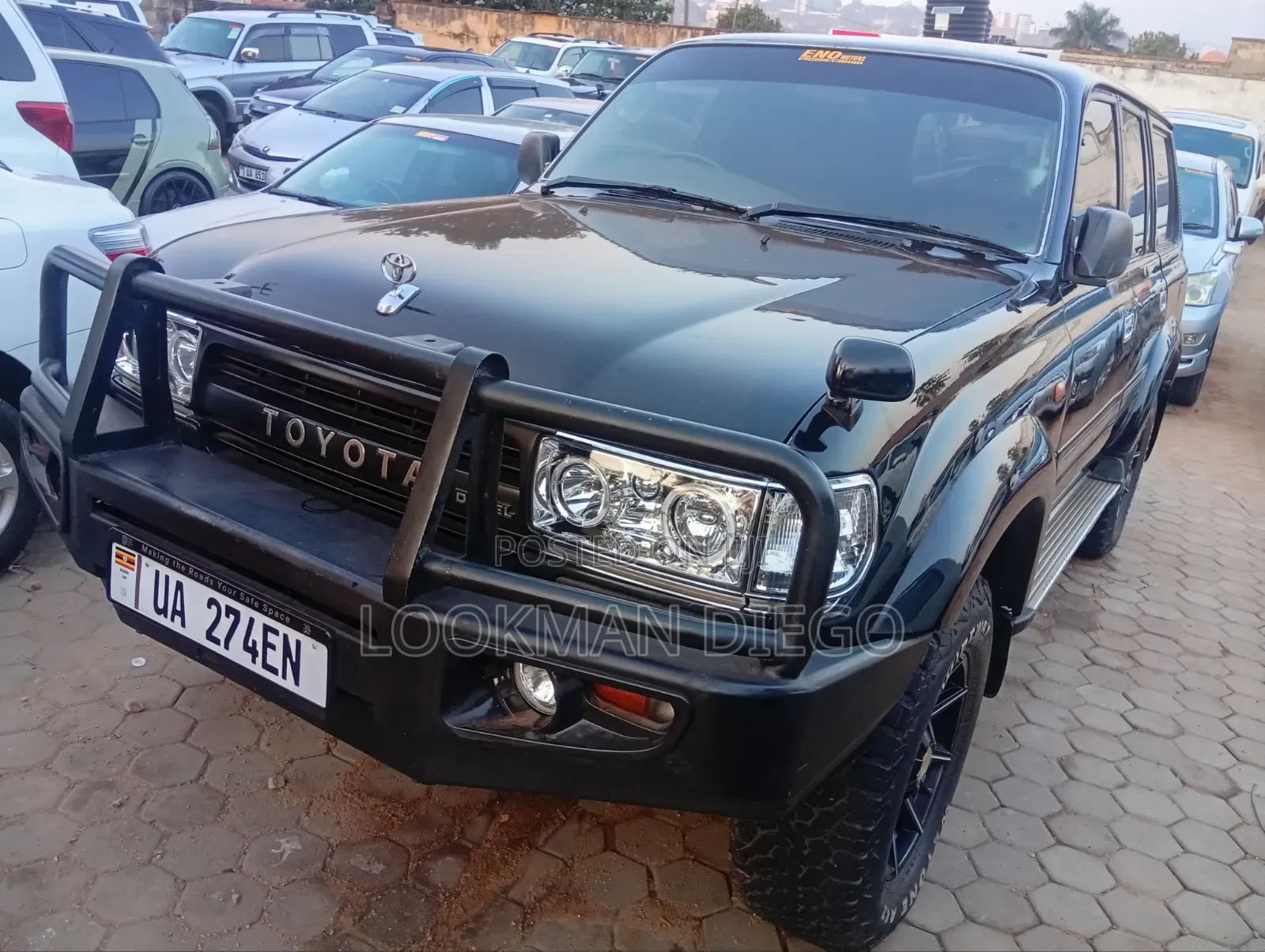 Toyota Land Cruiser 2001 Black