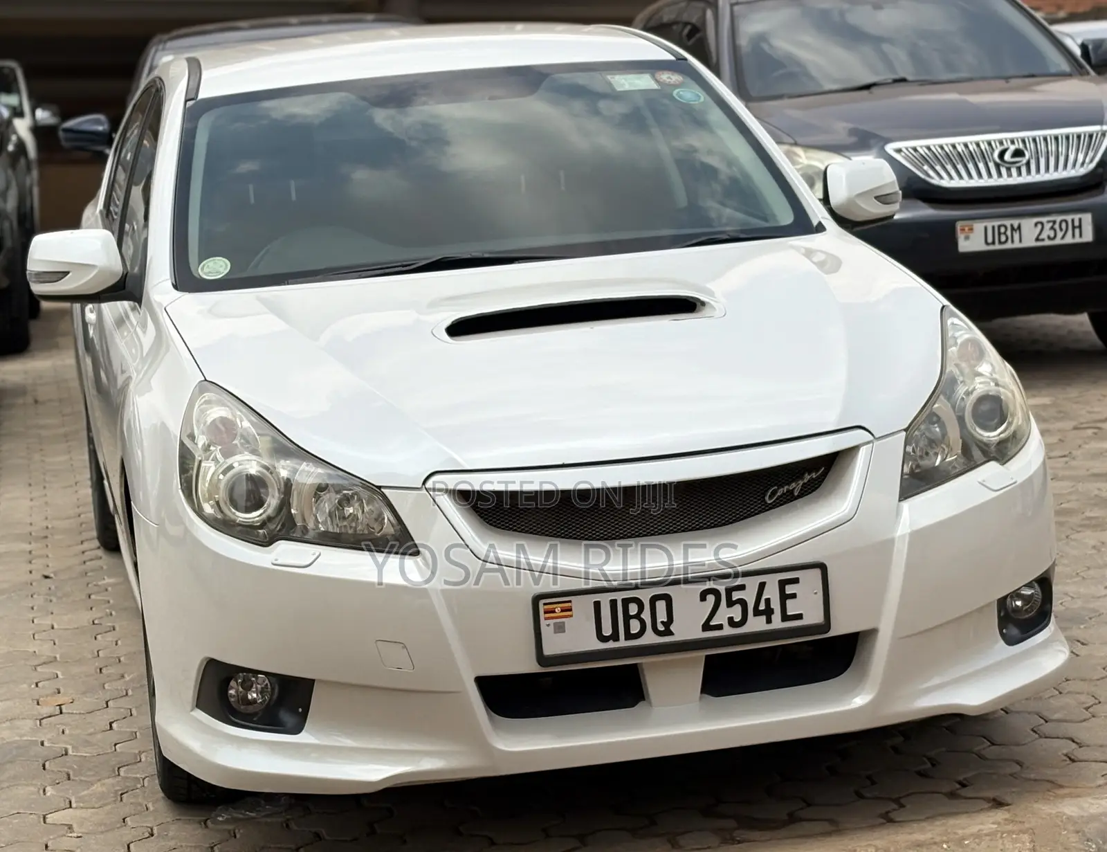 Subaru Legacy 2.5i Premium 2010 White