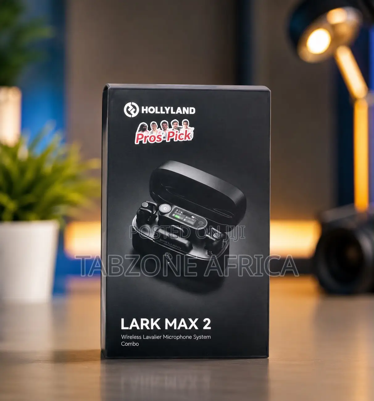 Hollyland LARK MAX 2 Combo Wireless Lavalier Microphone System