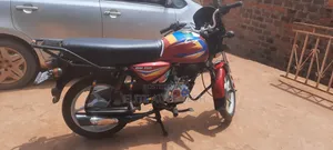 Bajaj CT 125X 2023 Red