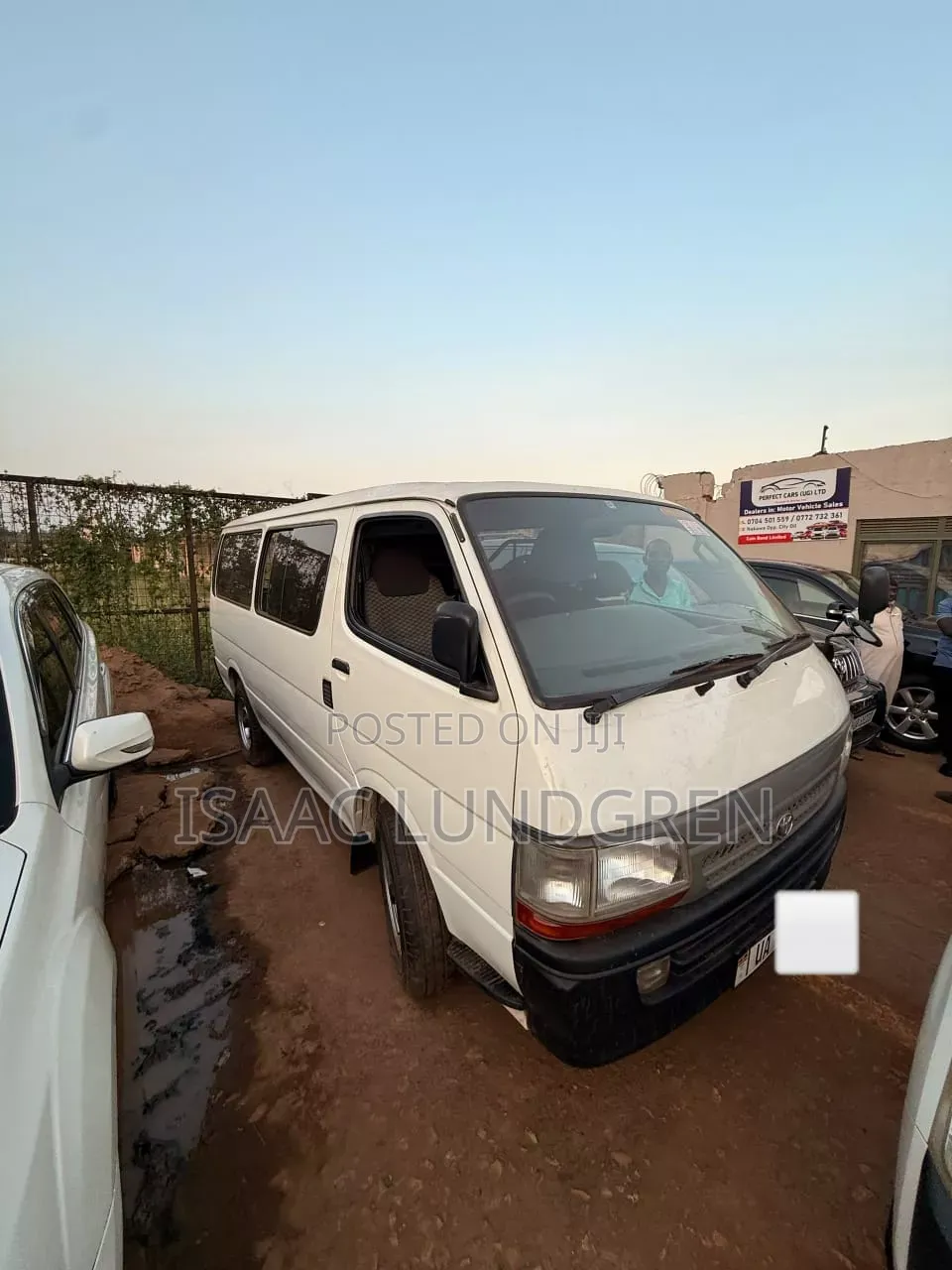 Toyota HiAce 1999 White