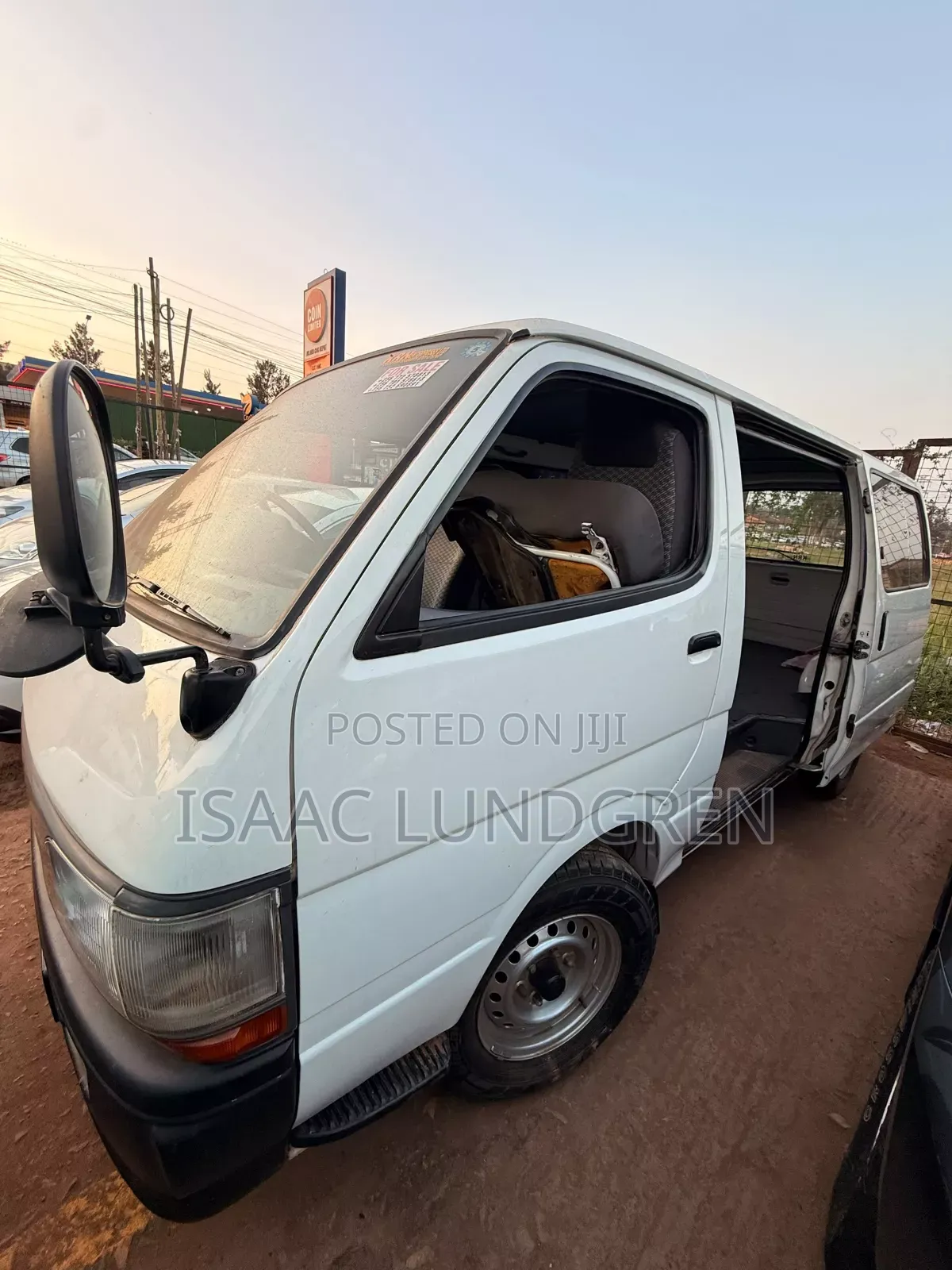 Toyota HiAce 1999 White