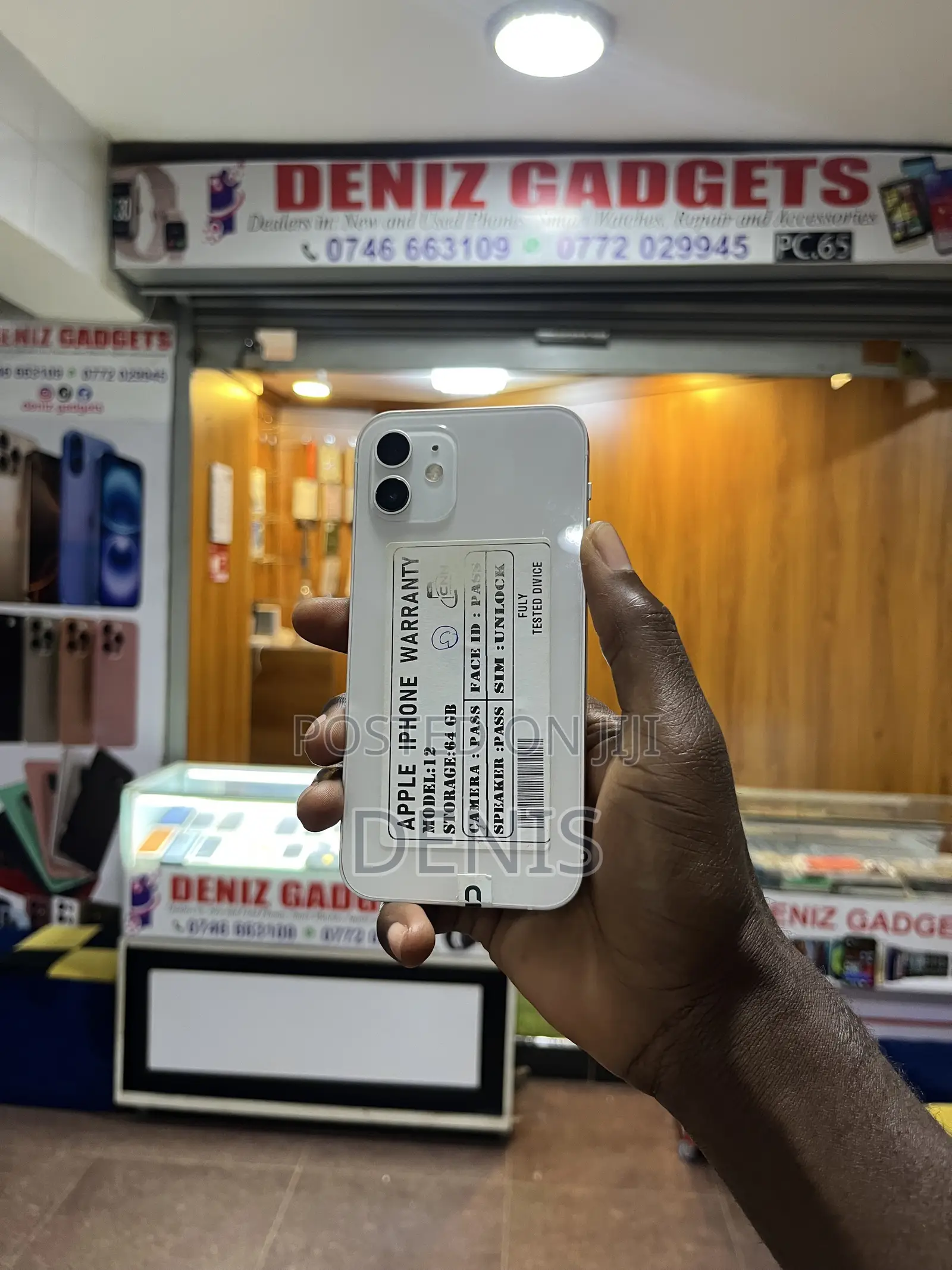 Apple iPhone 12 64 GB Gold