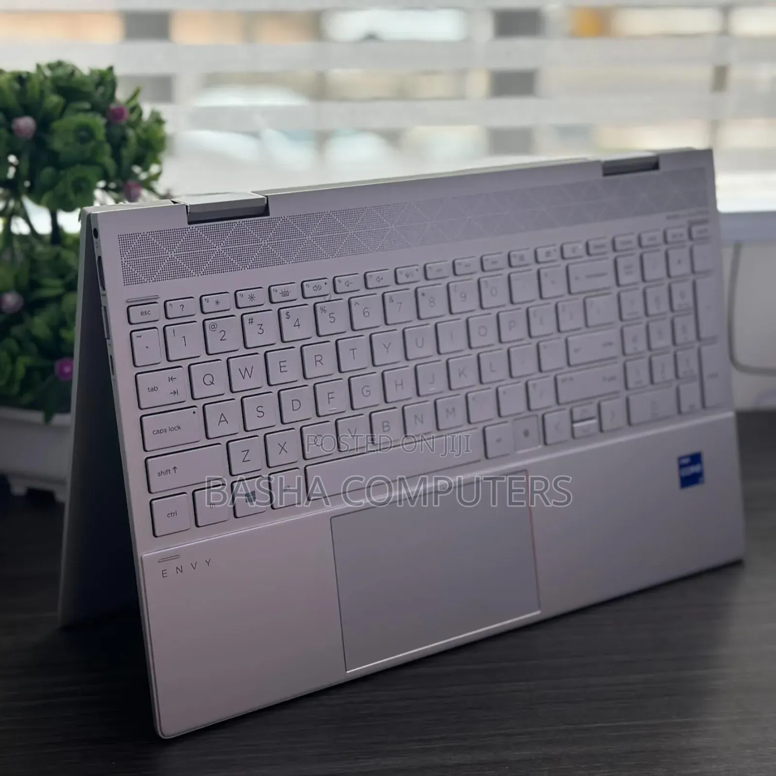 New Laptop HP Envy 15 8GB Intel Core i5 SSHD+SSD 512GB