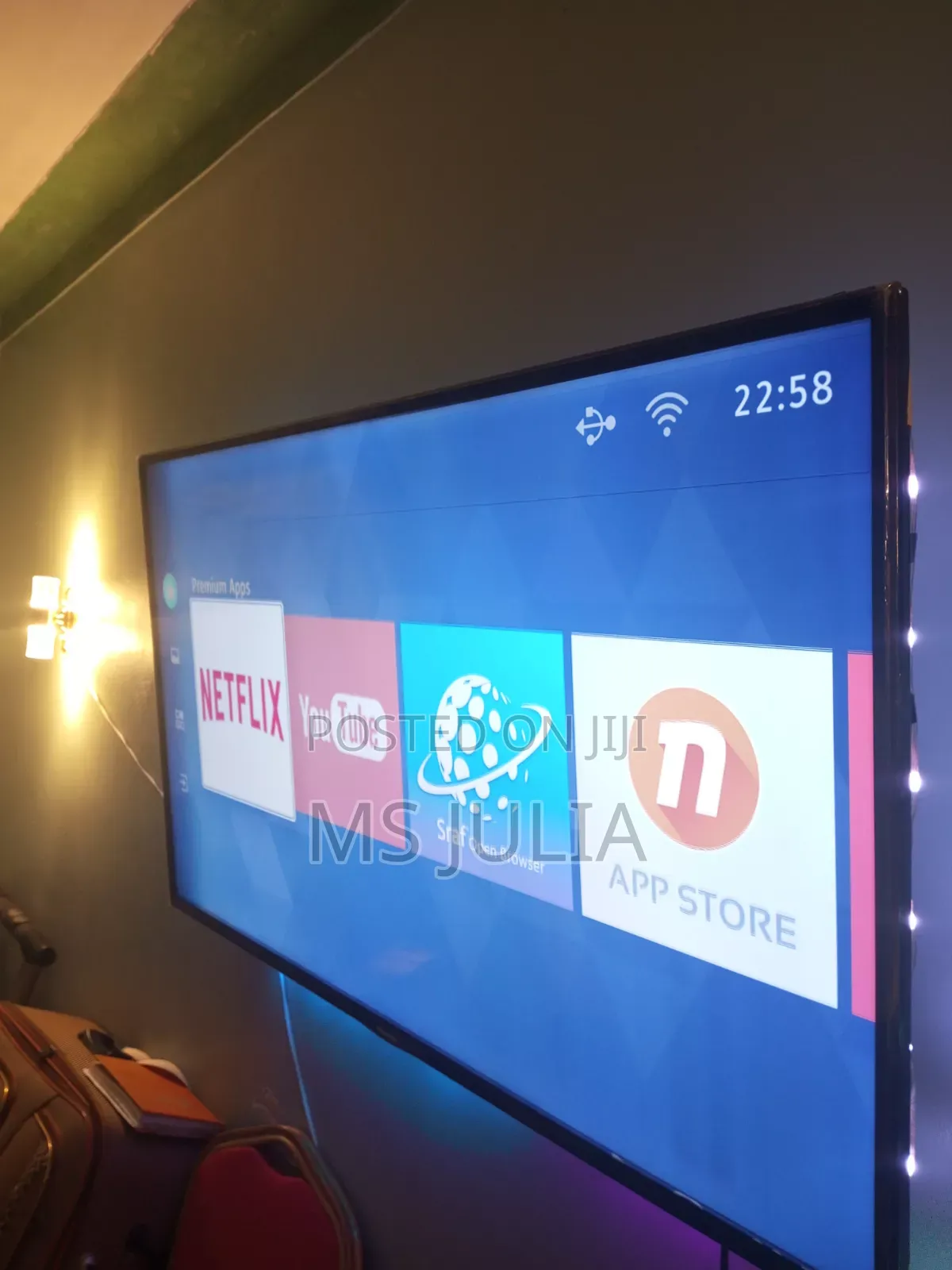Hisense Smart TV 55inches