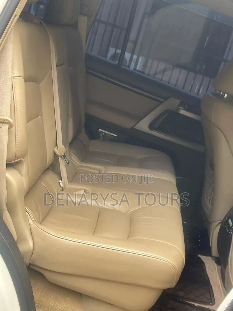 Toyota Landcruiser V8 for Rent-Selfdrive/Chauffeured