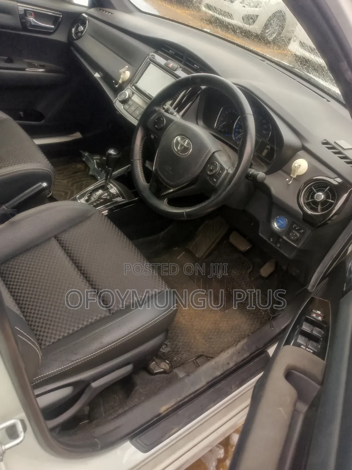 Toyota Corolla Fielder 2017 White