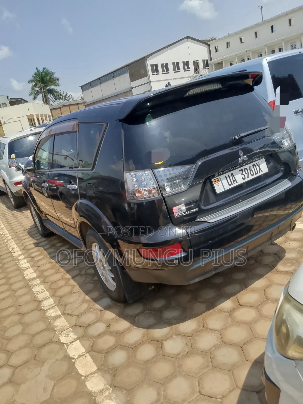 Mitsubishi Outlander 2012 Black