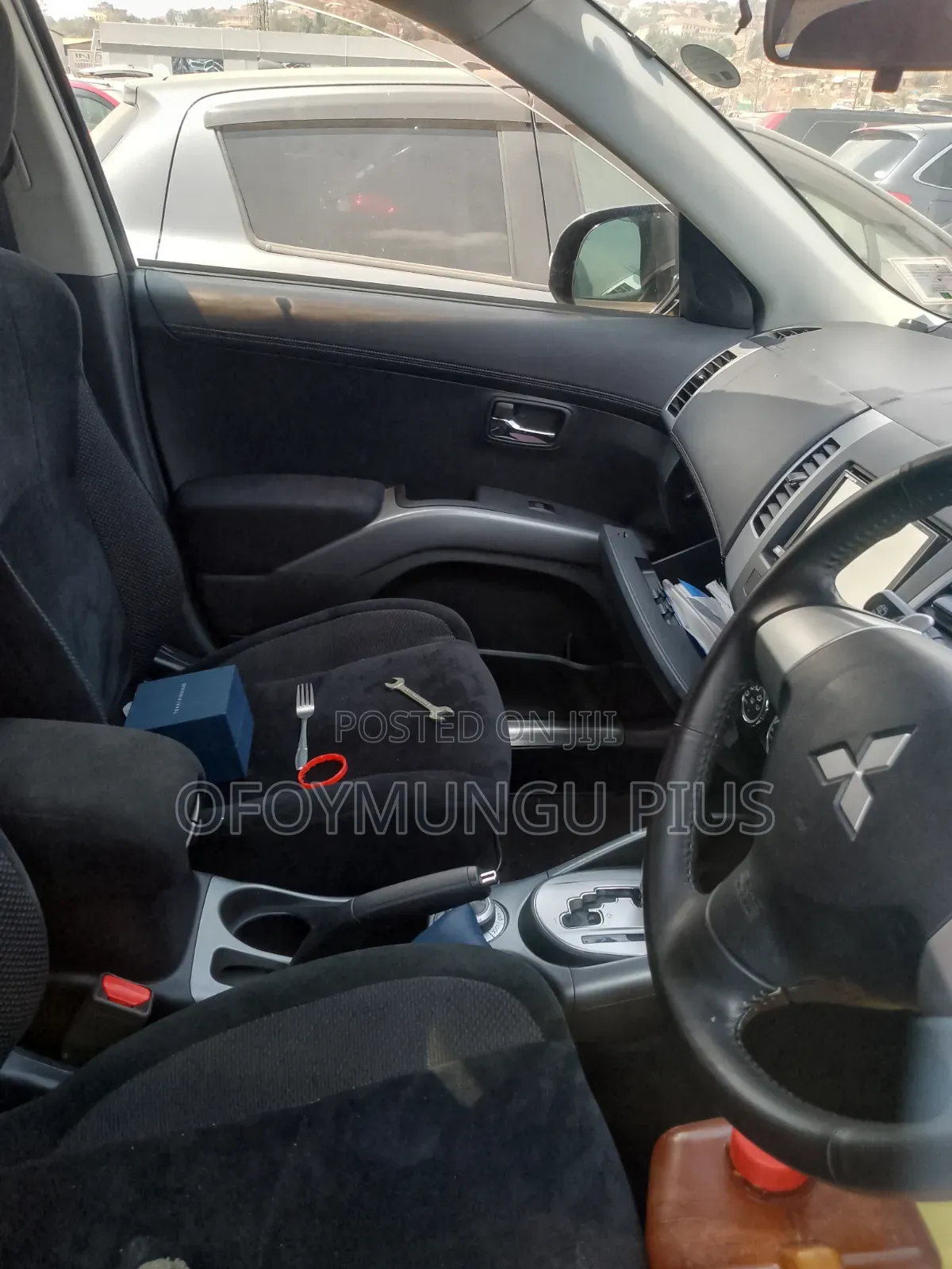 Mitsubishi Outlander 2012 Black