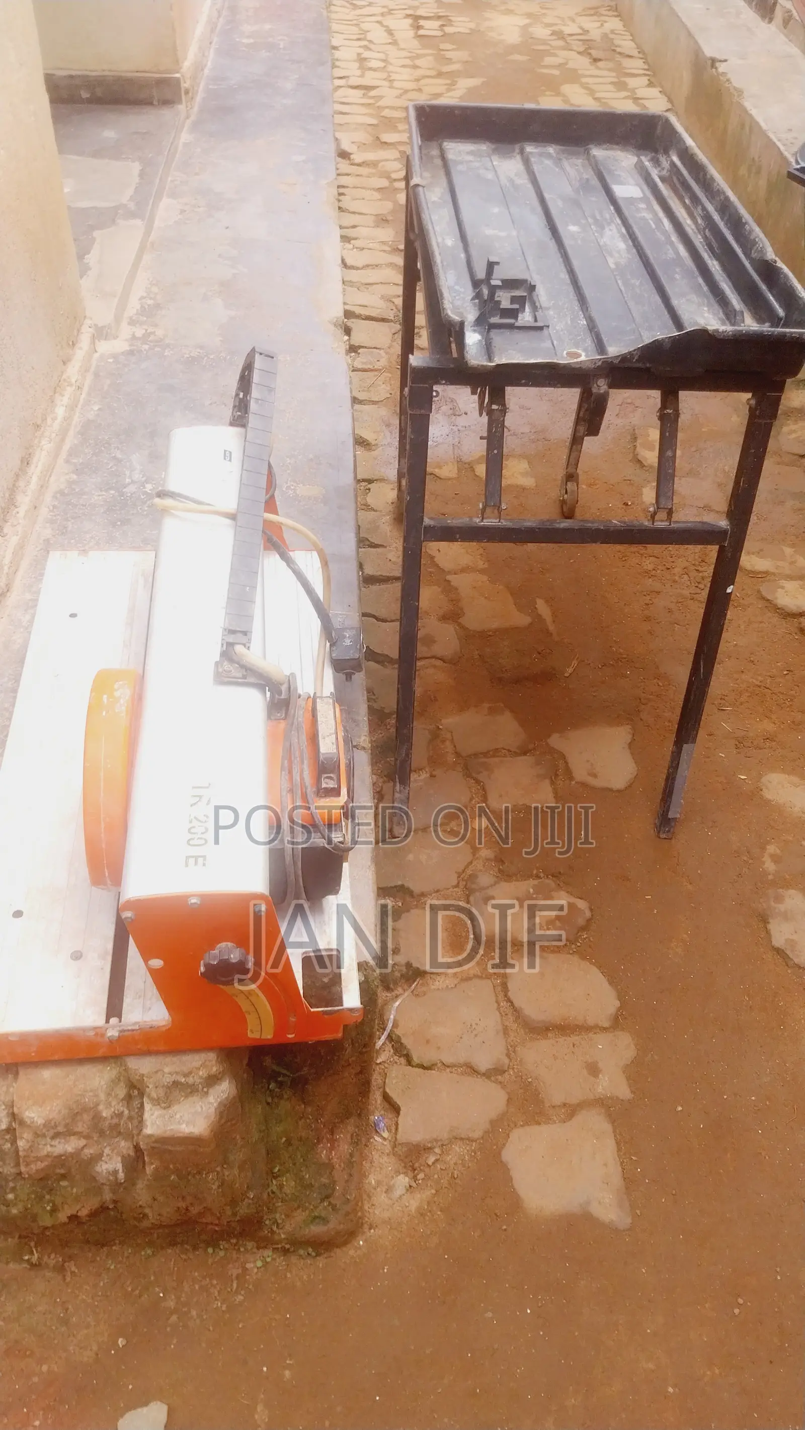 Norton Tile Cutter