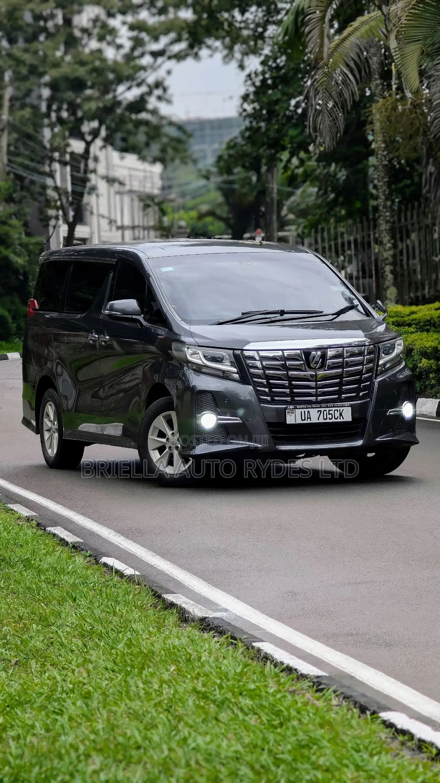 Toyota Alphard 2016 Gray