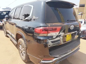 Toyota Land Cruiser 2019 Black